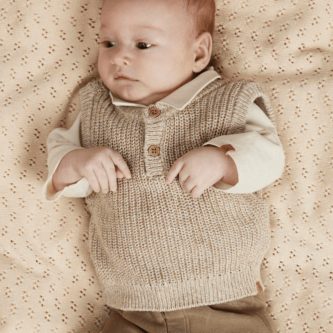 Hovedbilde Lil' Atelier Nbmrokko vest til baby, Oxford Tan