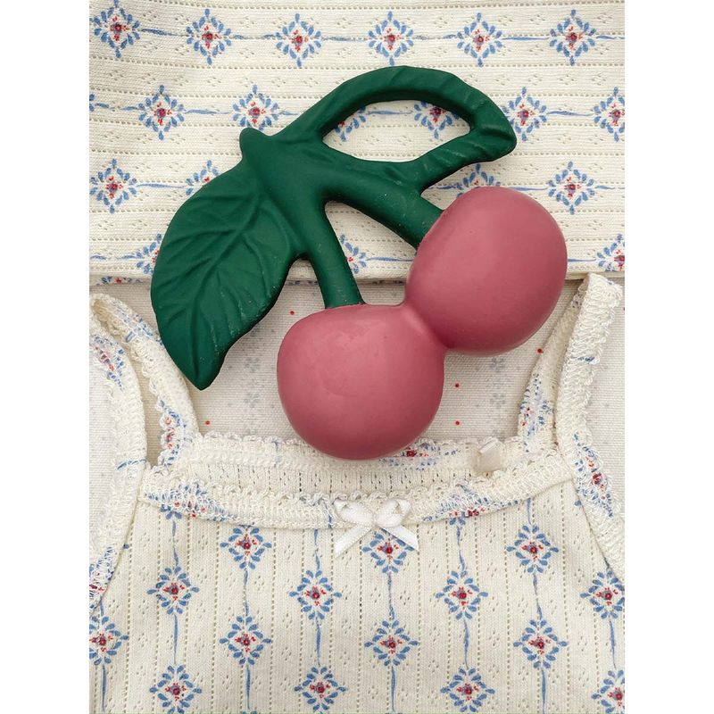 Konges Sløjd biteleke til baby, Cherry