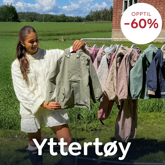 Yttertøy til barn på salg – opptil 60% rabatt på regntøy, jakker og dresser.